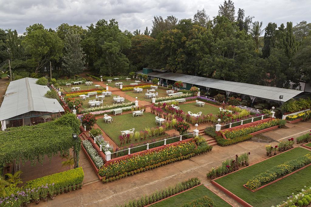 The Green Hotel Mysore Exterior foto